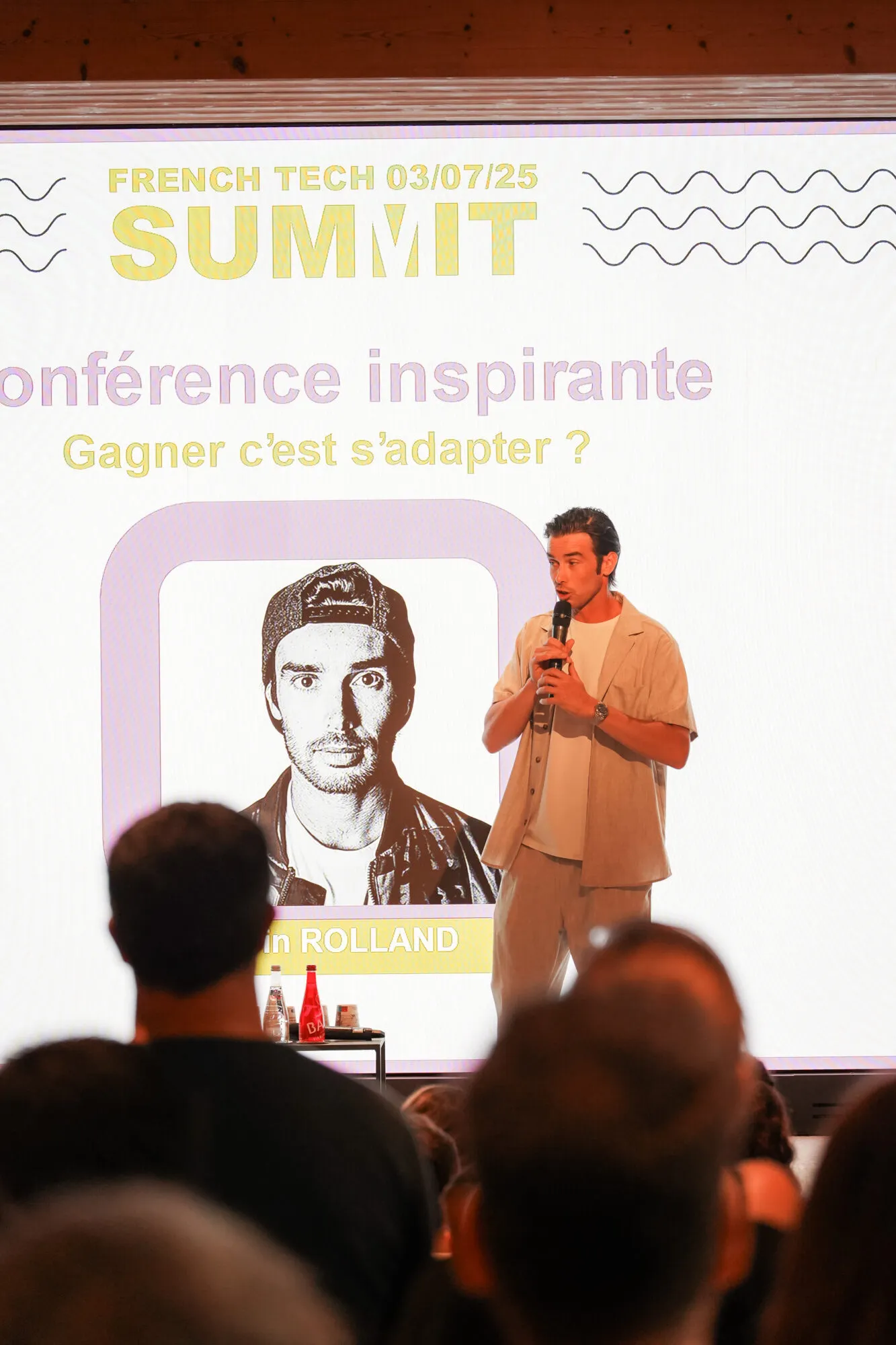 Image for KEVIN ROLLAND : QUAND LA CONFÉRENCE DEVIENT UN MOMENT SUSPENDU